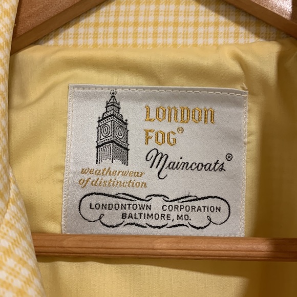 London Fog vintage 1960’s coat. “Maincoat” made in Baltimore Maryland. Size 10. - Picture 2 of 5